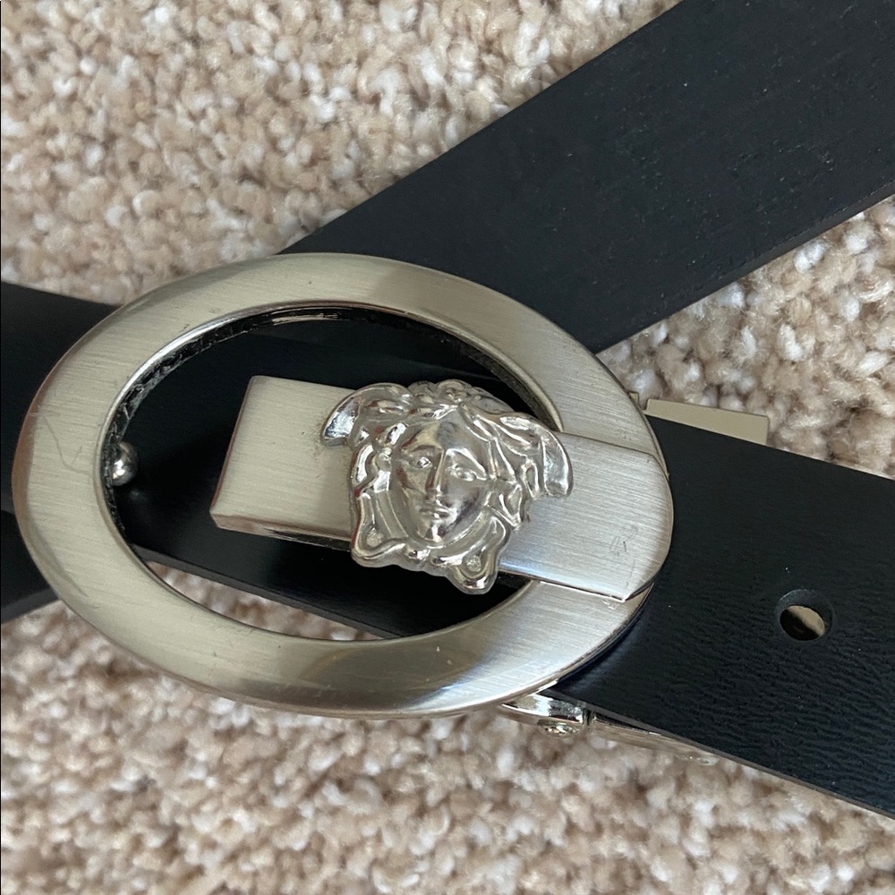 Black Vinyl Belt with Unique Medusa Head Buckle - Picture 4 of 7